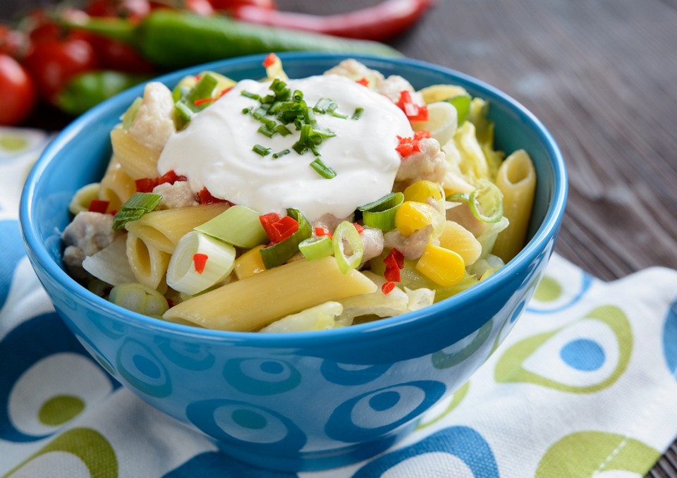 Letní těstovinový salát s kuřecím masem